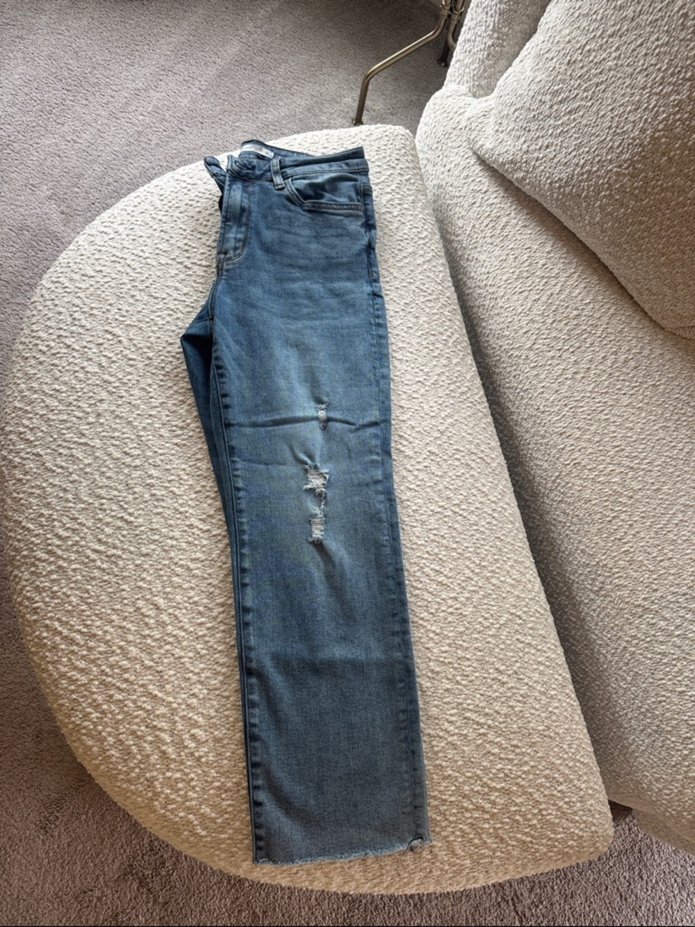Altar’d State Classic Distressed Straight-Leg Jeans in Medium Blue